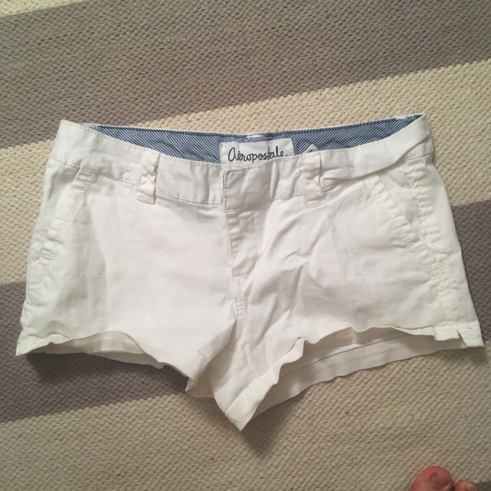 White size 0 shorts